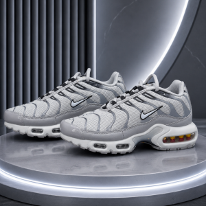🎁 NOVIDADE 2026 Tênis Masculino Air Max Plus Branco e Cinza com Detalhes Preto Luxo e Destaque + FRETE GRÁTIS