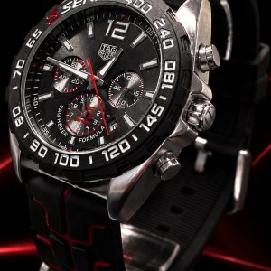 🎁 MEGA PROMOÇÃO Relógio Tag Fórmula 1 Mostrador Preto Caixa Aço Inox Extremamente Luxuoso e de Destaque + FRETE GRÁTIS