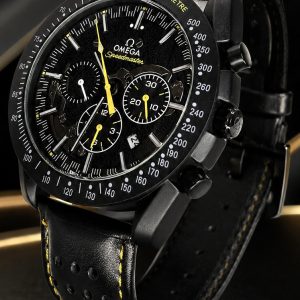 🎁 MEGA PROMOÇÃO Relógio Omeg Speedmaster All Black Detalhes Amarelo 100% Funcional + Pulseira em Couro Luxo e Destaque + FRETE GRÁTIS
