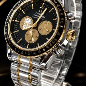 🎁 MEGA PROMOÇÃO Relógio Omeg Snoop Speedmaster 100% Funcional Mostrador Preto com Dourado Pulseira Aço Inox  Detalhes Dourado Luxo e Destaque + FRETE GRÁTIS