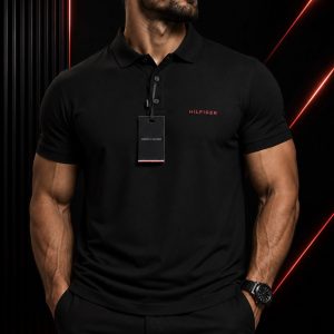 🎁 MEGA PROMOÇÃO Camisa TH Preta com Vermelho Caimento Perfeito Elegância e Destaque + FRETE GRÁTIS
