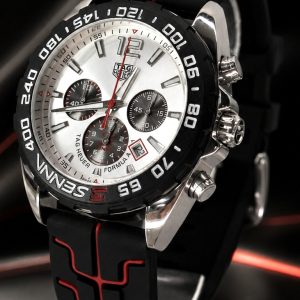 🎁 MEGA PROMOÇÃO Relógio Tag Senna Detalhes Vermelho Mostrador Branco Caixa Aço Inox Extremamente Luxuoso e de Destaque + FRETE GRÁTIS